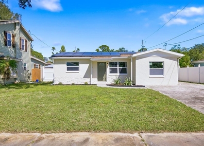 8143 Overlook Place Ne - Photo 1