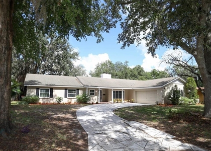 1481 Glastonberry Road - Photo 1