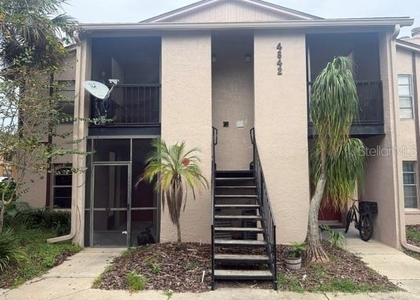4842 S Semoran Boulevard - Photo 1