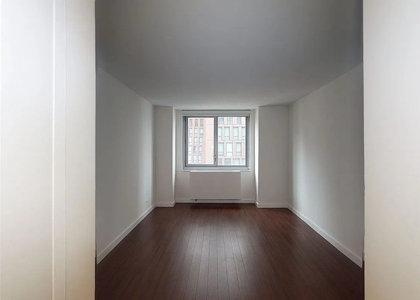 Near Second Avenue and East 33 - Photo 1