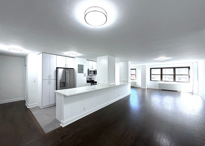 East 89th Street - Photo 1