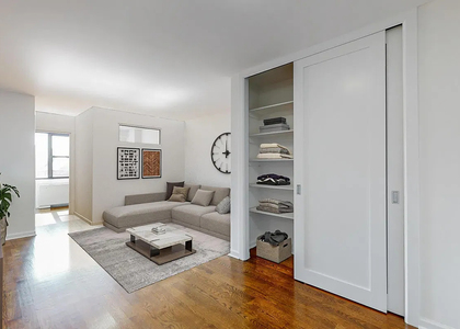 East 16th Street - Photo 1