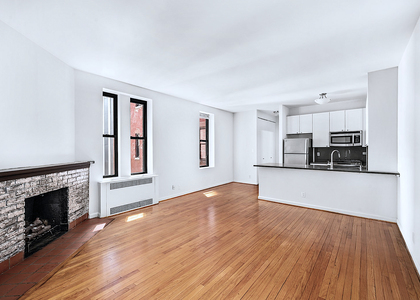 Madison Avenue - Photo 1