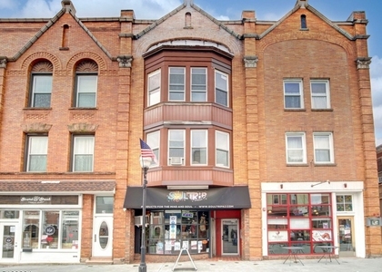 26 Division St - Photo 1