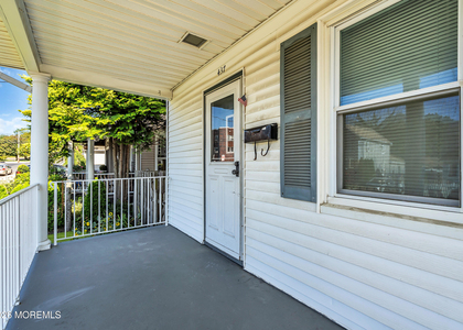 437 Willow Avenue - Photo 1