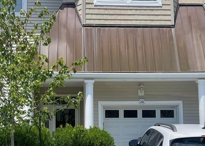 10 Windward Drive - Photo 1
