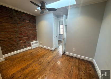 West 14 Street - Photo 1