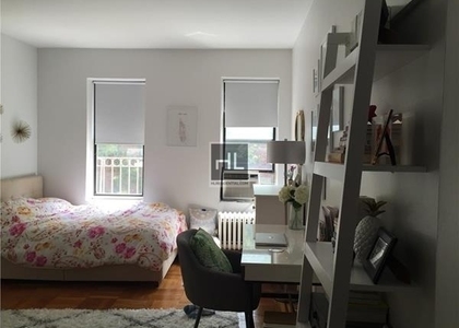West 16th Street - Photo 1
