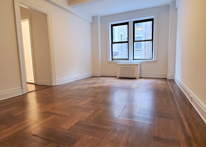 West 68 Street - Photo 1