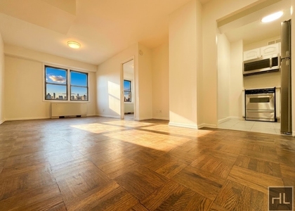 East 63 Street - Photo 1