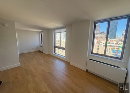 West 35th Street - Photo 1