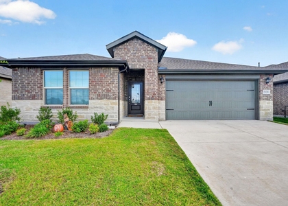 2020 Hearn Drive - Photo 1