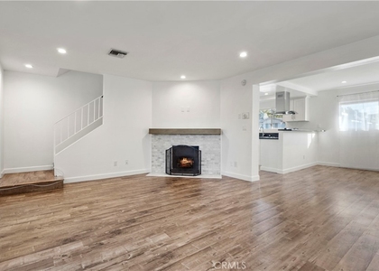 18550 Hatteras Street - Photo 1
