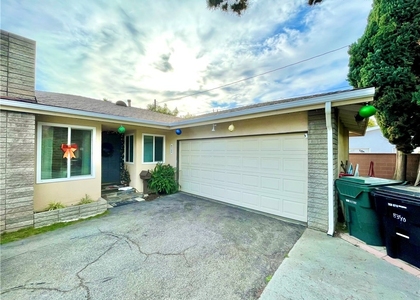 8340 Sheffield - Photo 1