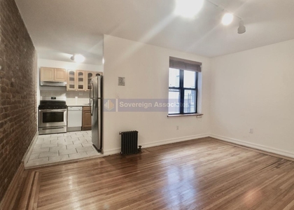 183 Pinehurst Avenue - Photo 1