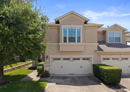 7901 Southwest Pkwy - Photo 1
