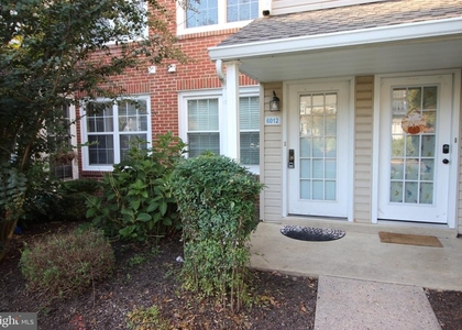 6012 Beacon Hill Drive - Photo 1