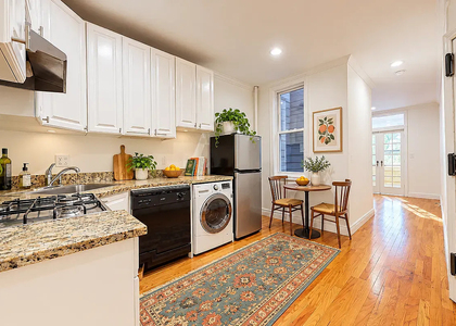 84 Bradhurst Avenue - Photo 1