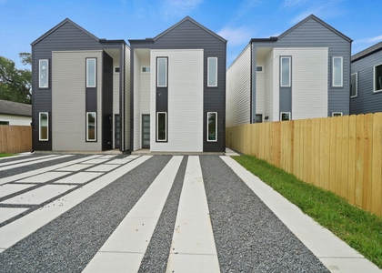 426 Calloway Street - Photo 1