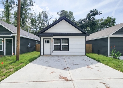 11849 Nelwood Street - Photo 1