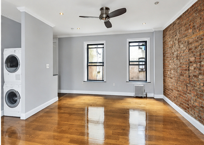 East 100th Street - Photo 1