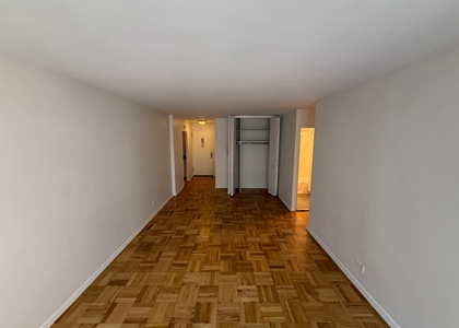 East 49th Street - Photo 1