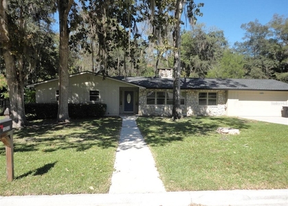10212 Nw 6th Place - Photo 1