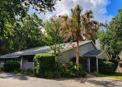 3915 Nw 7th Place - Photo 1