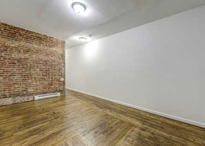 188 Claremont Avenue, New York - Photo 1