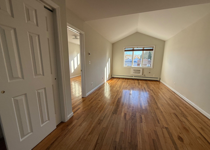79-17 Myrtle Avenue - Photo 1