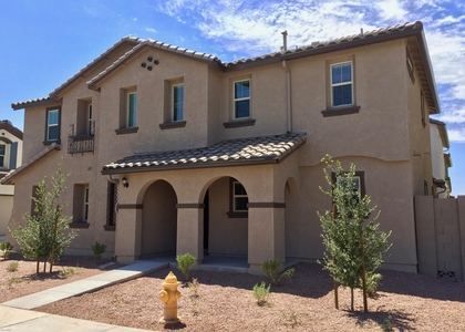 2924 S Washington Street - Photo 1