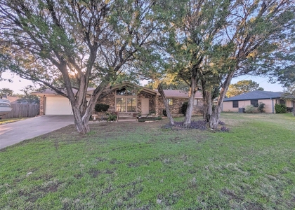 407 Heritage Trail - Photo 1
