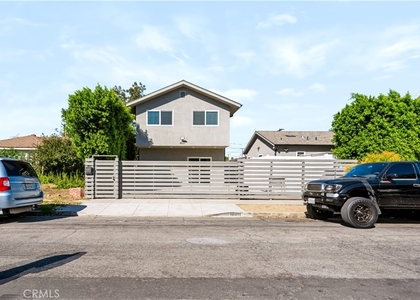 18311 Schoolcraft Street - Photo 1