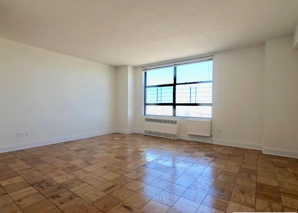 3333 Broadway - Photo 1