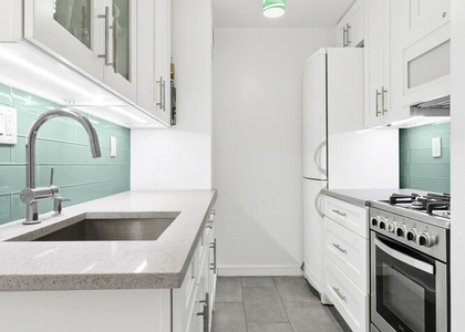 7 E 14th Street - Photo 1
