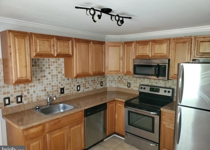 200 Dill Avenue - Photo 1