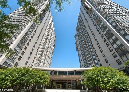 5701 N Sheridan Road - Photo 1