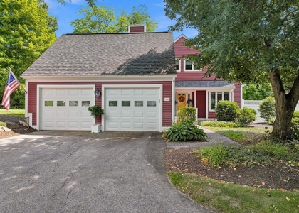 203 Straw Hill - Photo 1
