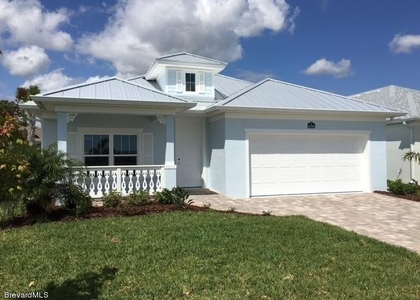 1539 Tullagee Avenue - Photo 1