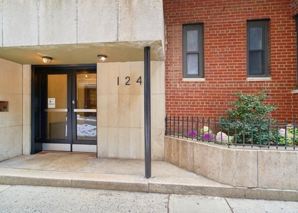 East 24 Street - Photo 1