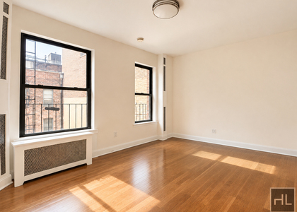 Mott Street - Photo 1