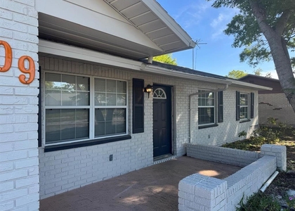 609 Avocado Drive - Photo 1