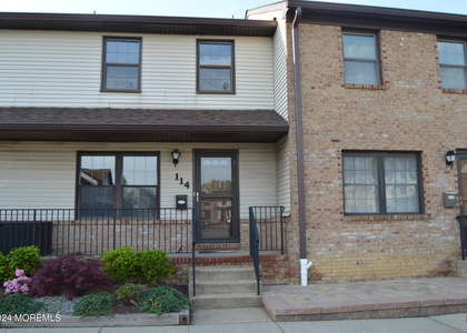 114 Village Green Way - Photo 1