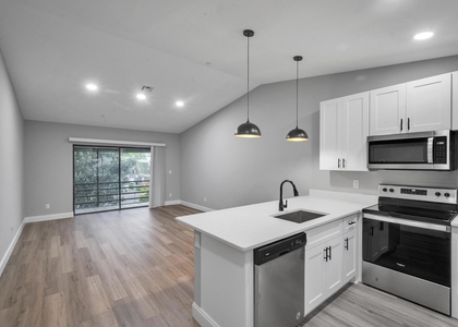 800 Nw Fork Road - Photo 1