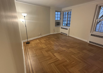 1 Jane Street - Photo 1