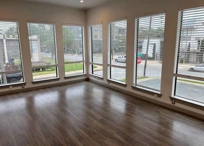 2800 Douglas Avenue - Photo 1
