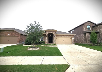 2424 Clay Creek Lane - Photo 1