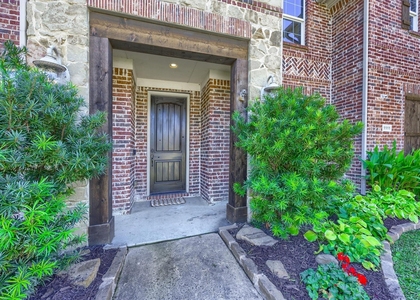 1111 Fossil Lake Drive - Photo 1