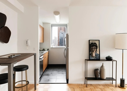 455 West 37th Street - Photo 1