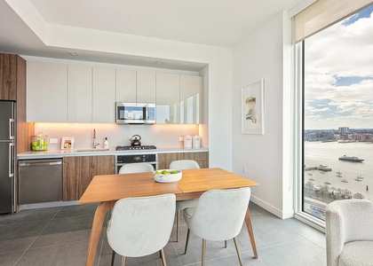 606 West 30th Street - Photo 1